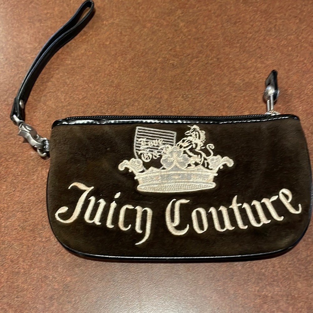 Juicy Couture wristlet